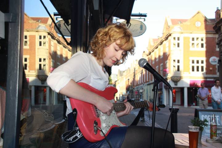 Live alfresco music