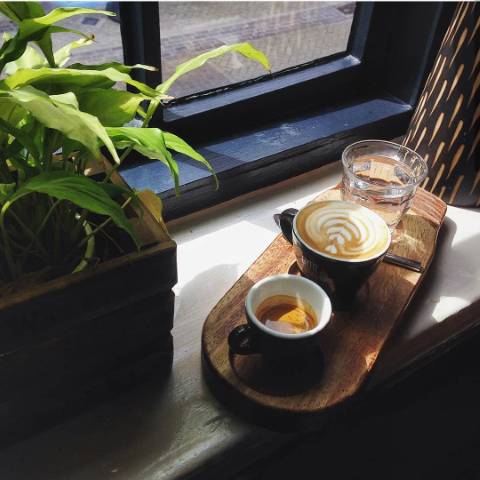 Interior of Coffee Aroma coffee shop in Lincoln